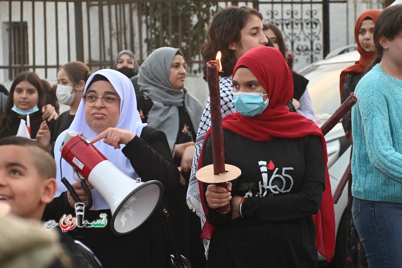 كفرقاسم- فيديو: مسيرة المشاعل السنوية - صمت اللسان فعزفت الاذن  فنطق القلب وذرفت العين - وعادل عامر  لهذه المسيرة قدسية خاصة ... وادعو الجميع للمشاركة غدا في احياء الذكرى ال65